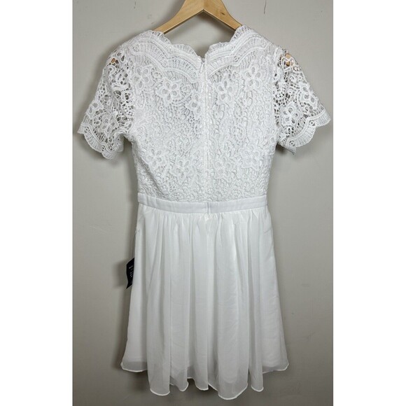 Lulu's Angel in Disguise White Lace Fit Flare Dress Short Sleeve Women’s Small - Picture 9 of 10